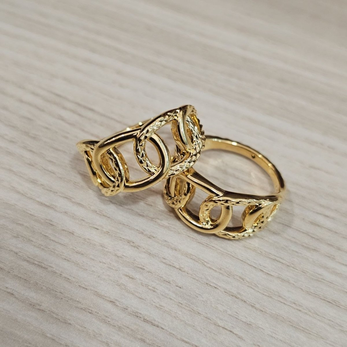 916 Gold Interlock Design Ring Latest Design and Feather LightRingsBest Gold Shop