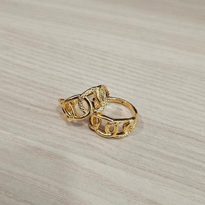 916 Gold Interlock Design Ring Latest Design and Feather LightRingsBest Gold Shop