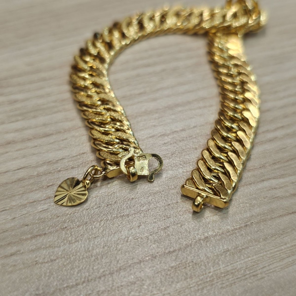 916 Gold Lipan Bracelet Light WeightBraceletsBest Gold Shop