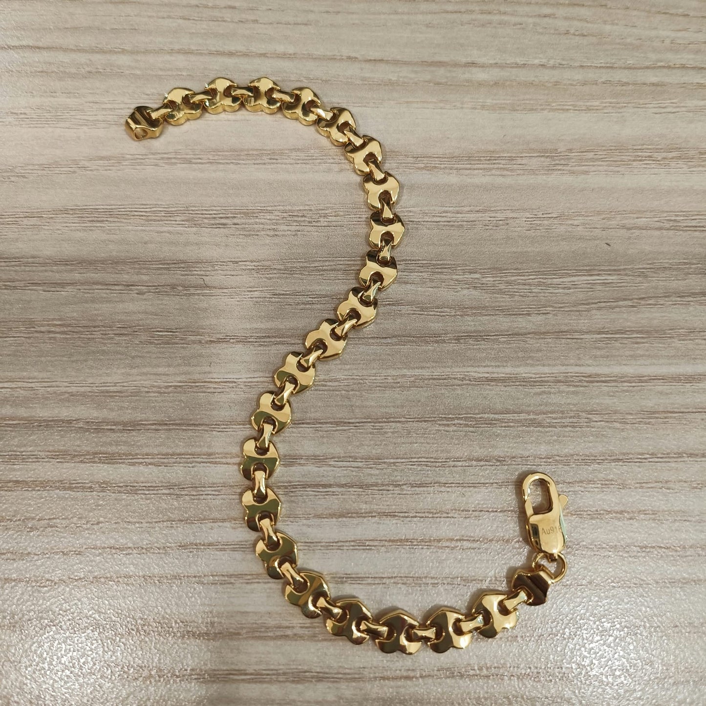 916 Gold Metric Heart Bracelet | Elegant 22K Heart Design
