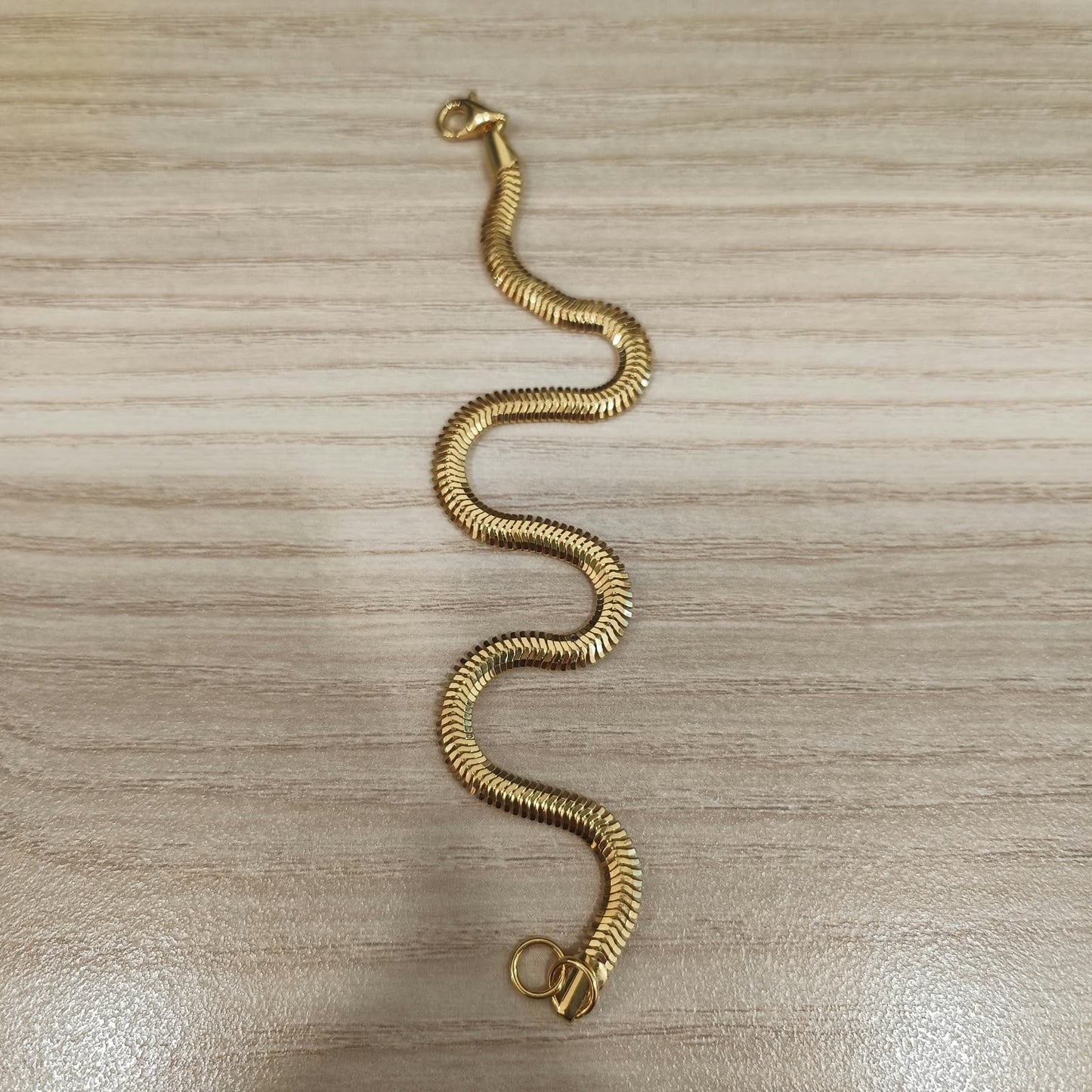 916 Gold Snake Chain Bracelet | Sleek 22K Gold Design