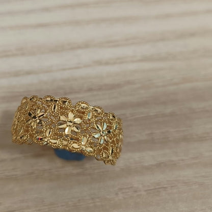 916 Gold Serenity Petal Ring | Elegant 22K Floral Design
