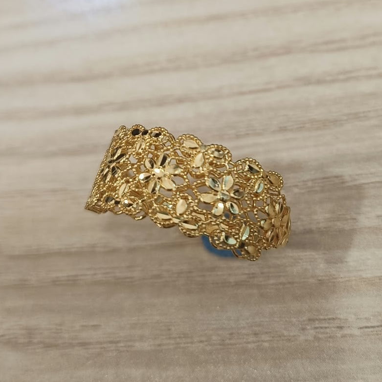 916 Gold Serenity Petal Ring | Elegant 22K Floral Design