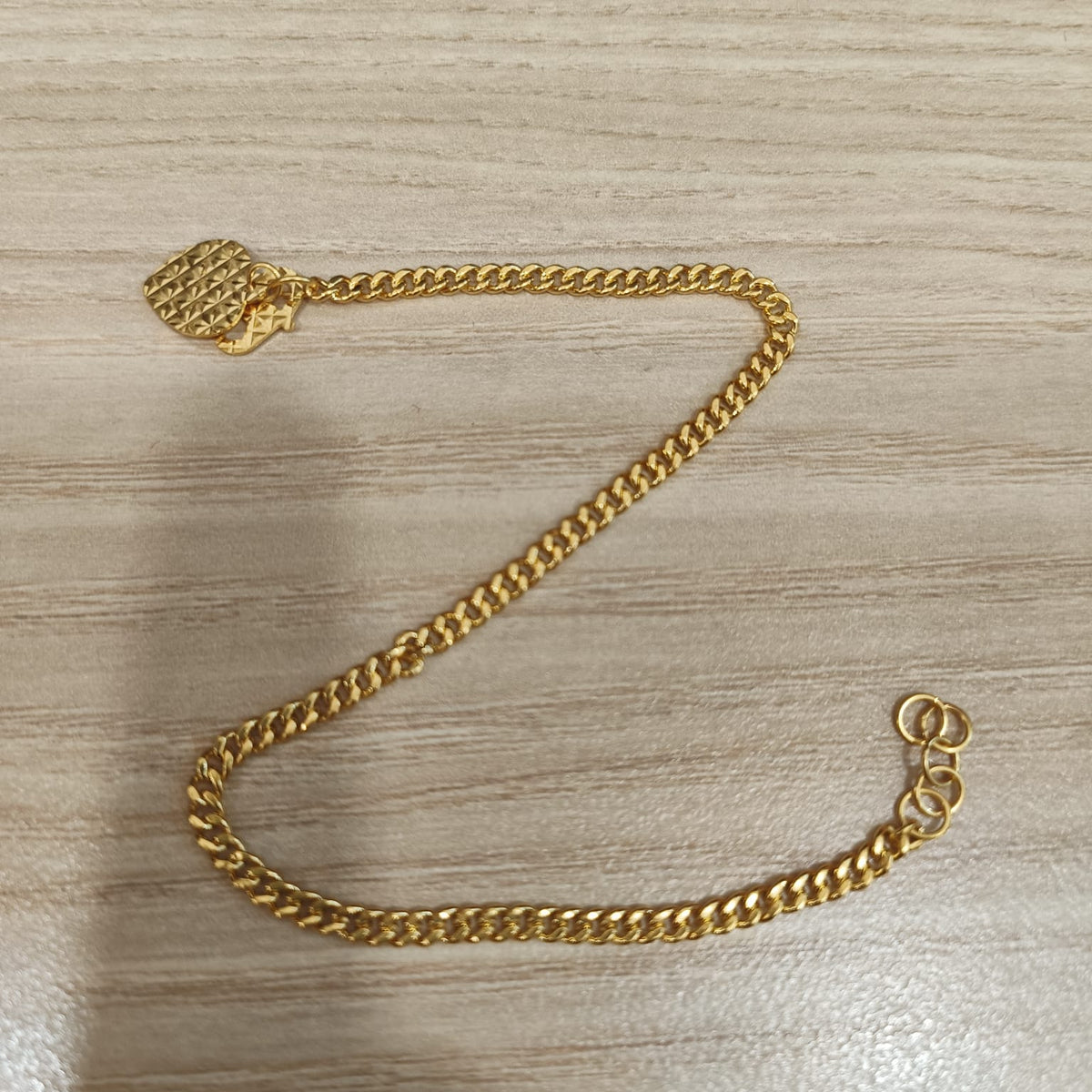 916 Gold Fishbone Heart Bracelet | Adjustable 22K Gold Design