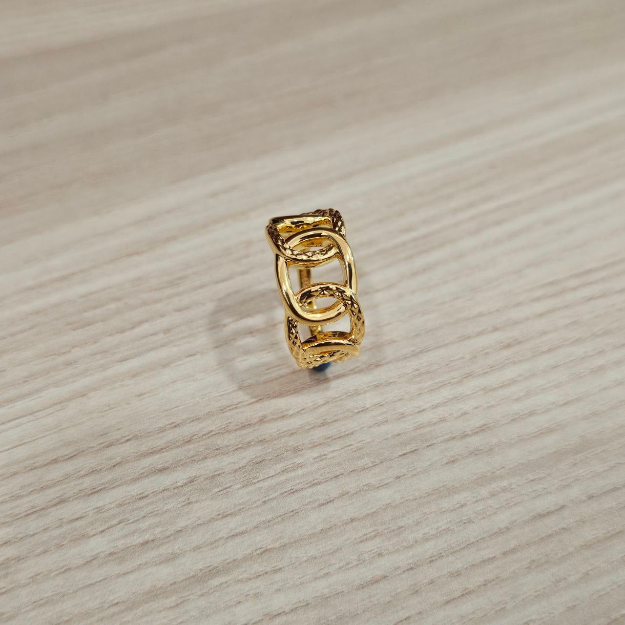 916 Gold Interlock Design Ring Latest Design and Feather Light