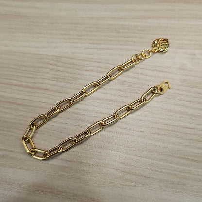 916 Gold Clip Link Bracelet with Dangling Heart