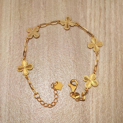 916 Gold Petal Link Bracelet | Elegant Floral-Inspired Design