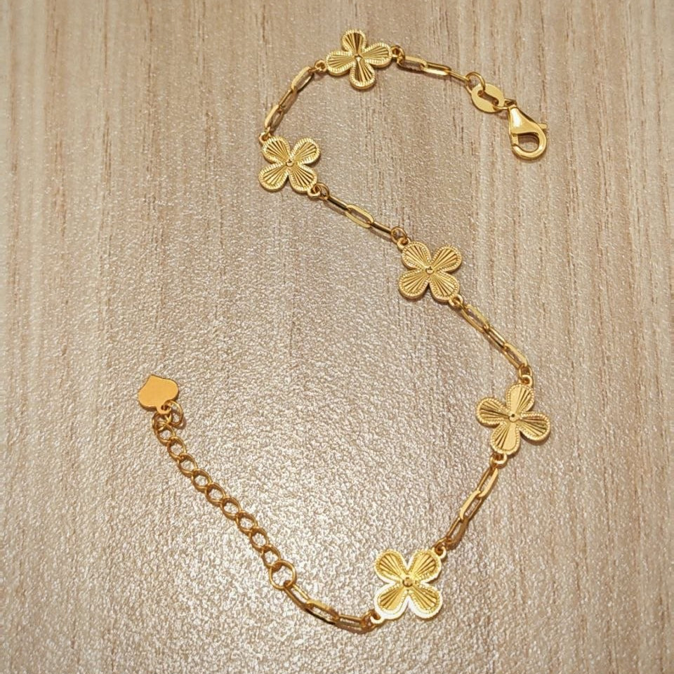 916 Gold Petal Link Bracelet | Elegant Floral-Inspired Design