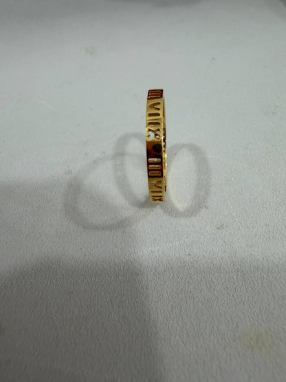 916 Gold Mini Roman Numeral Ladies Ring