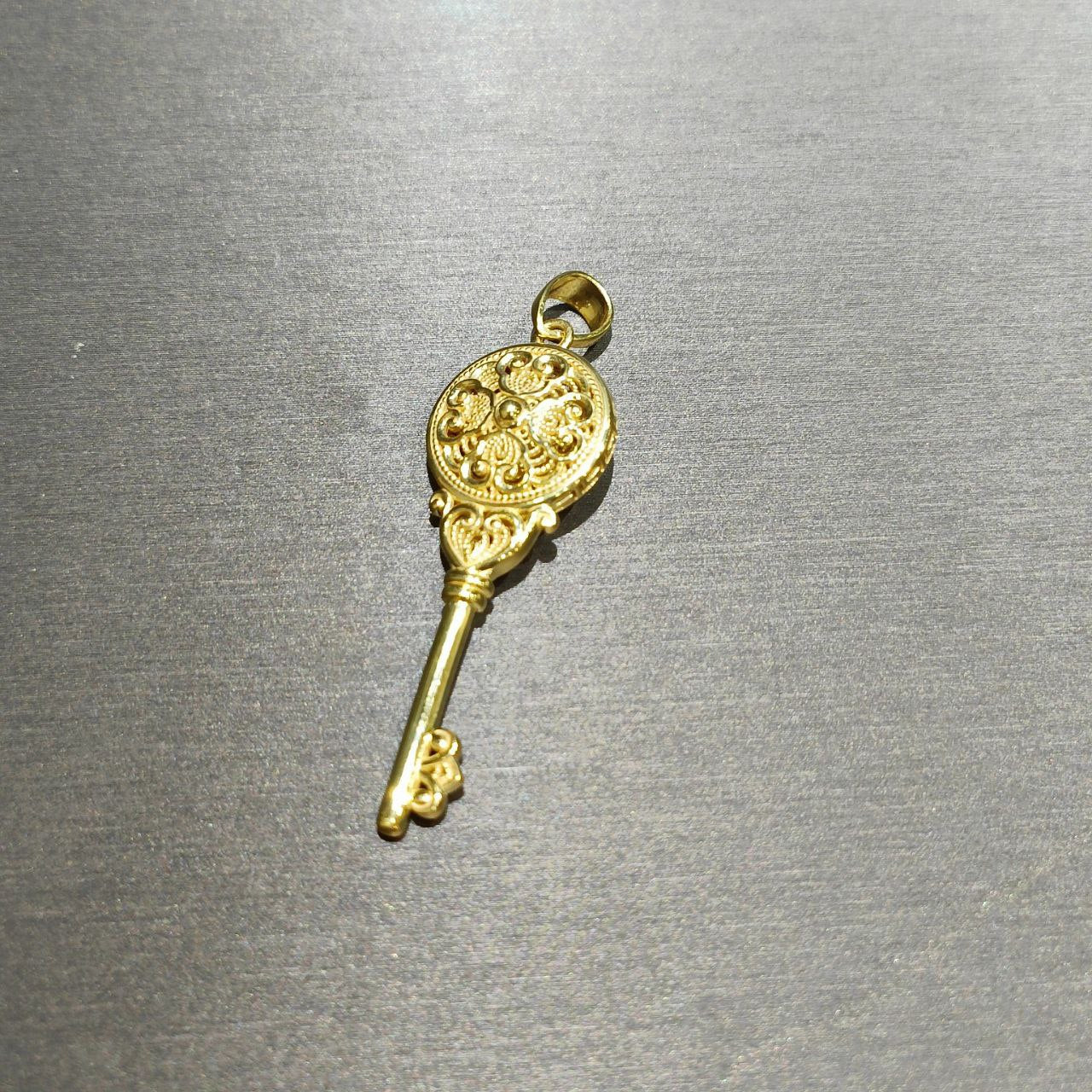 22k / 916 Gold Designer Key by Best Gold Shop - Best Gold Shop 22k gold 22k gold pendant 916 gold Charms & Pendants