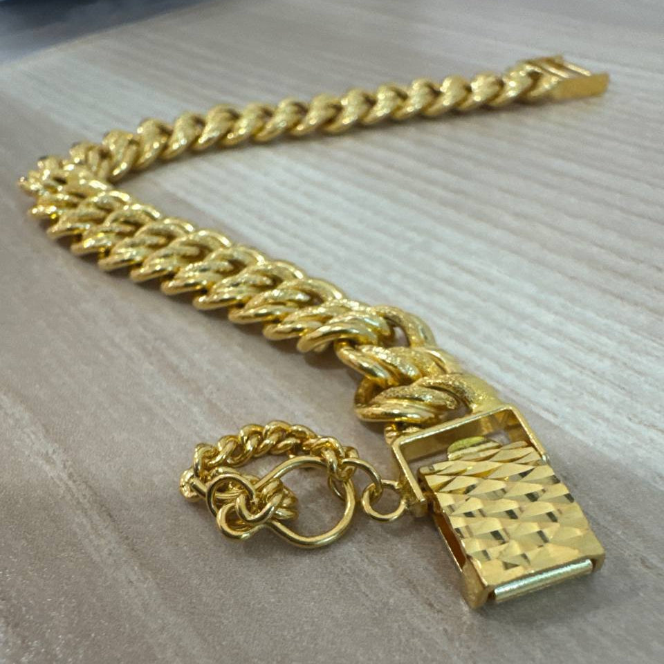 916 Gold Coconut Bracelet Heavier version