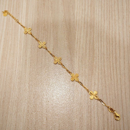916 Gold Petal Link Bracelet | Elegant Floral-Inspired Design