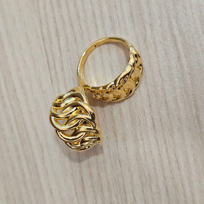 916 Gold Crescent Chain Ring Latest Design Bold and Feather Light
