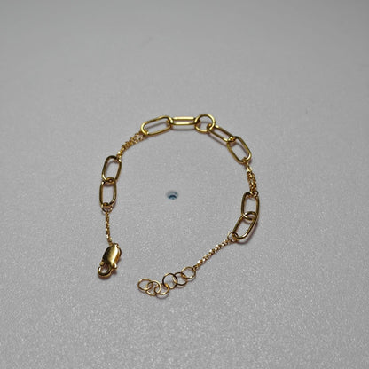 916 Gold WanZi Loop Bracelet | Adjustable 22K Gold Design