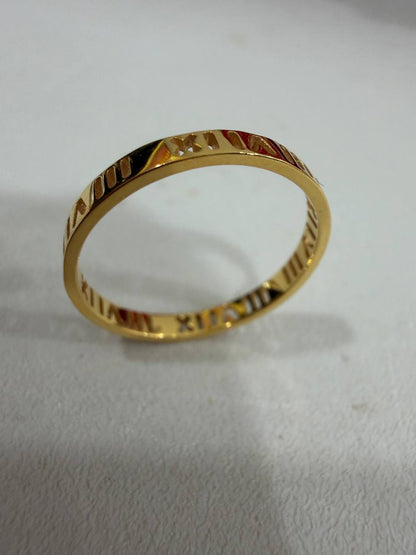 916 Gold Mini Roman Numeral Ladies Ring