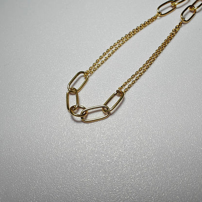 Close-up of oval loop links on 916 gold WanZi necklace