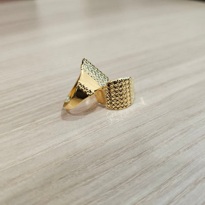 916 Gold Nuggets Ring Full Gold Feather Light