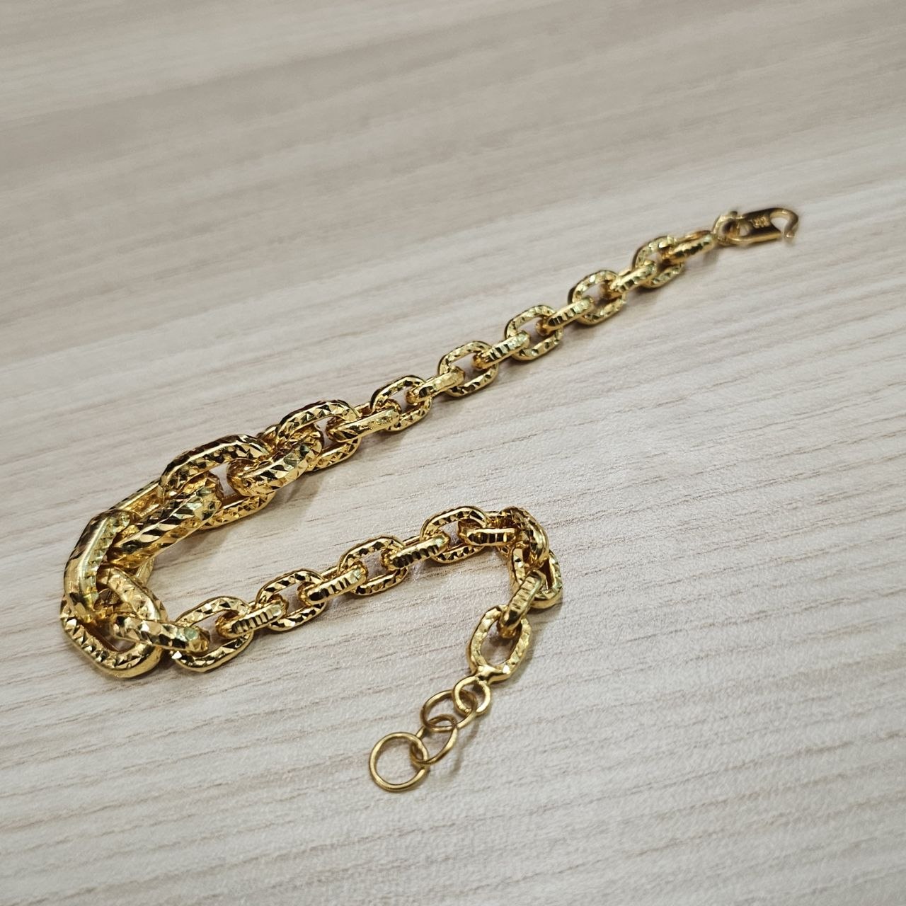 916 Gold Anchor Link With Cutting Bracelet Hollow Design