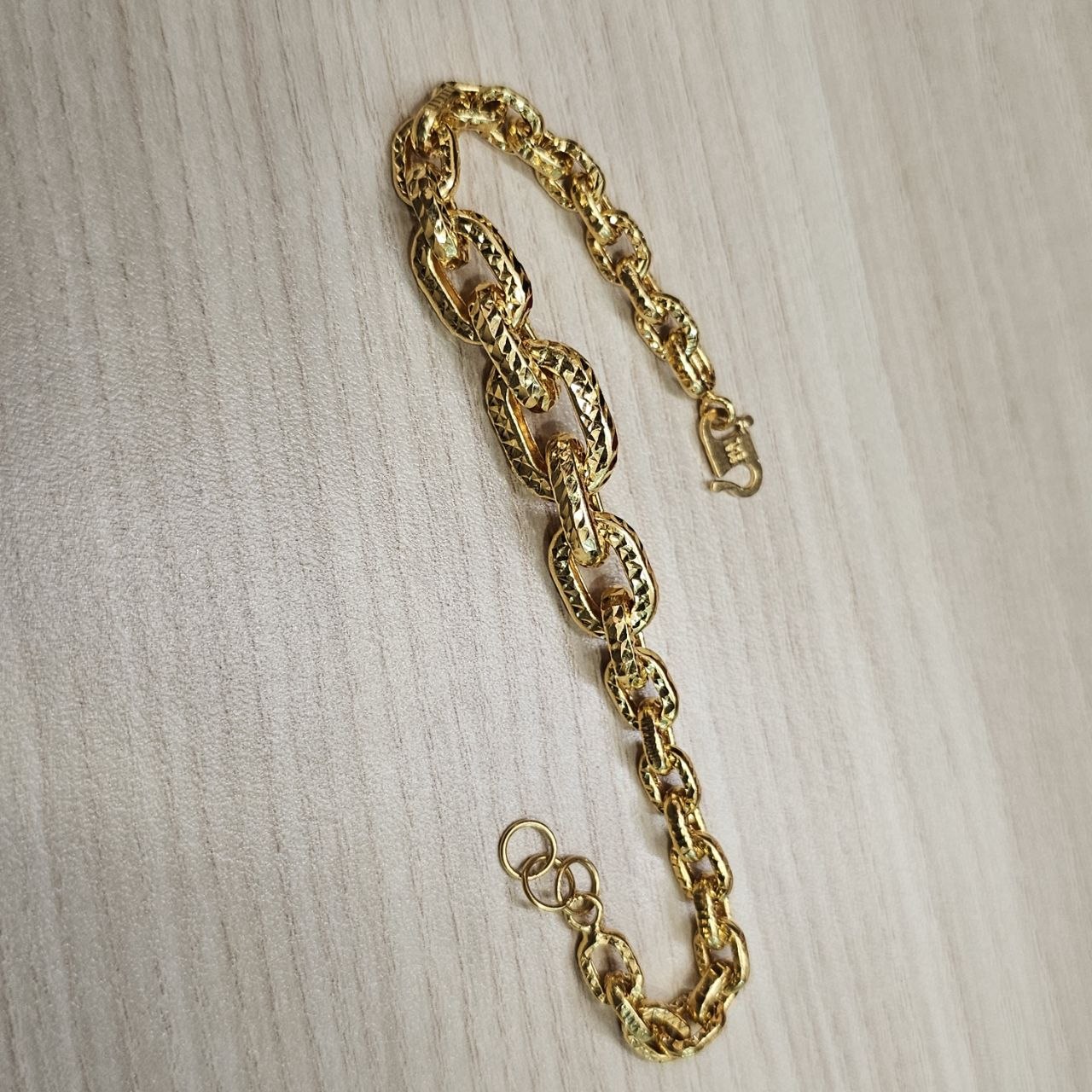 916 Gold Anchor Link With Cutting Bracelet Hollow Design