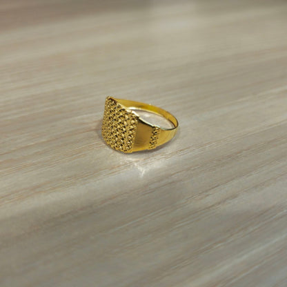 916 Gold Nuggets Ring Full Gold Feather Light