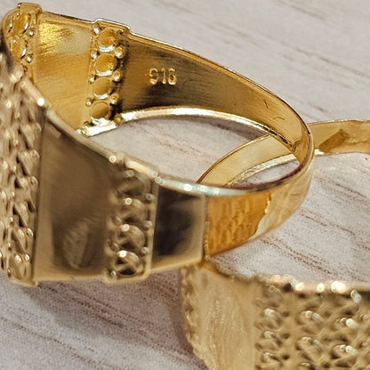 916 Gold Nuggets Ring Full Gold Feather Light