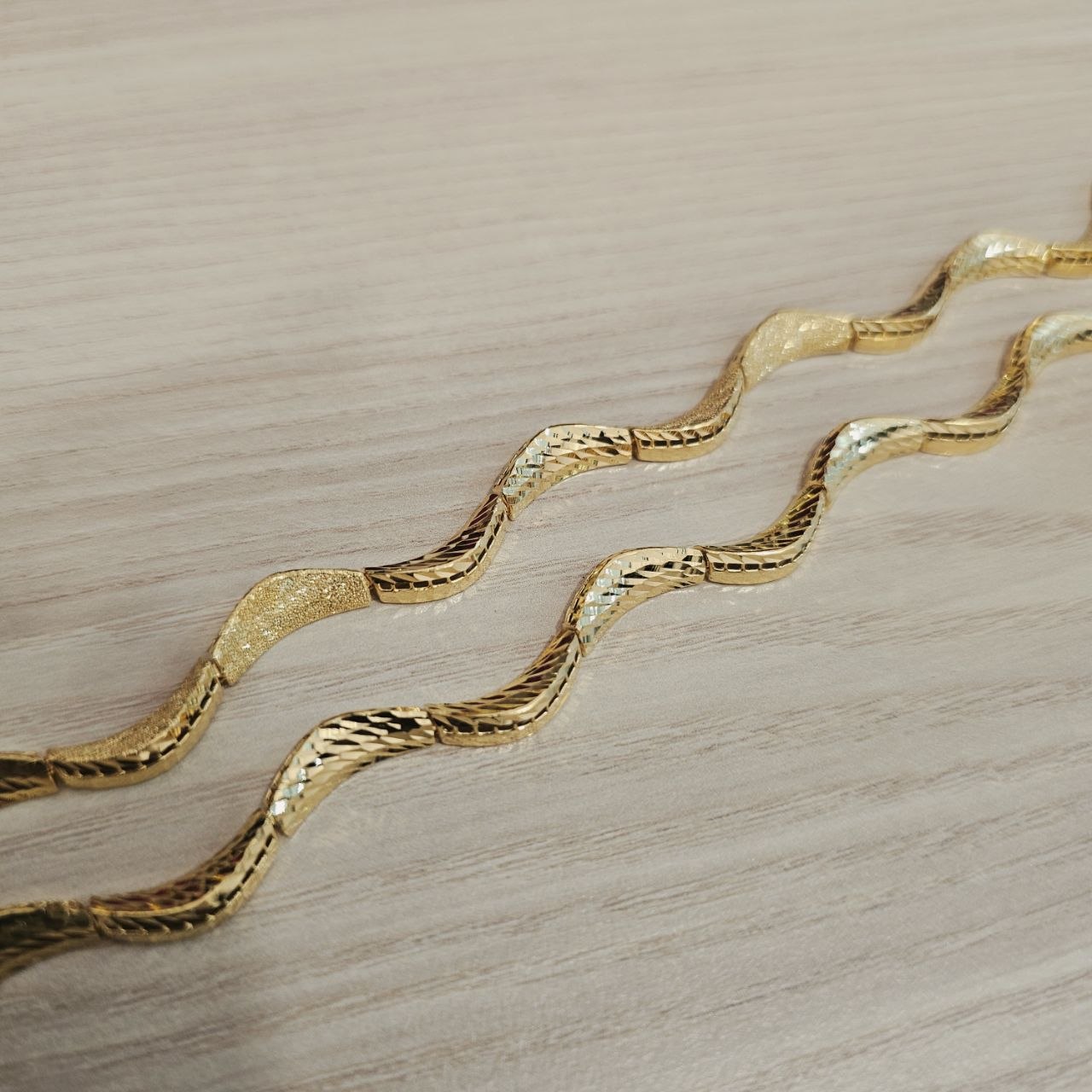 916 Gold Wavy Bracelet | New Design Elegant