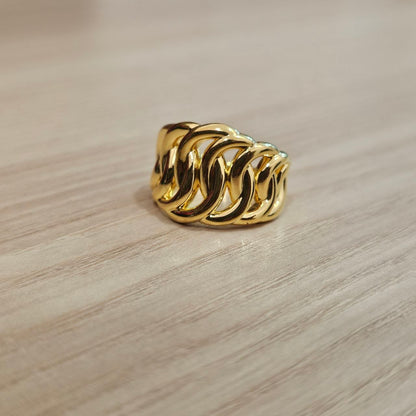 916 Gold Crescent Chain Ring Latest Design Bold and Feather Light