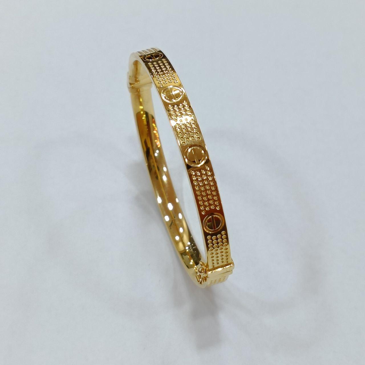 22K / 916 Gold C Design Cutting Design Bangle-Best Gold Shop