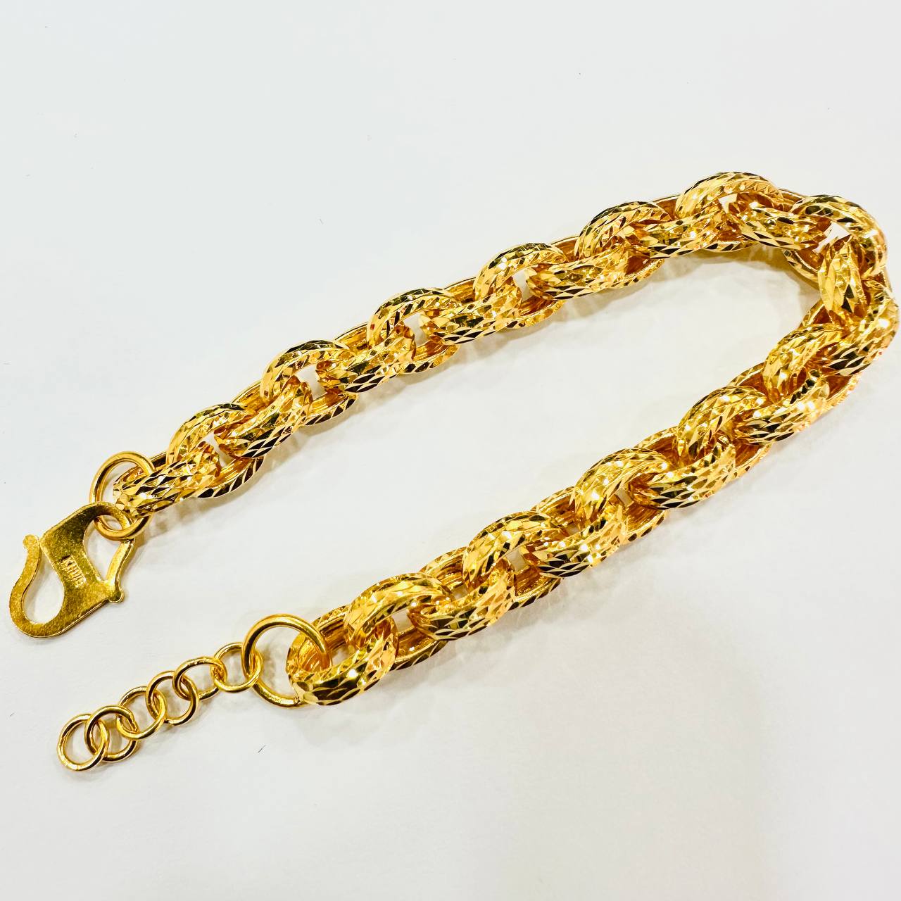 22k / 916 Gold Diamond Cut Wan Zi Bracelet-916 gold-Best Gold Shop